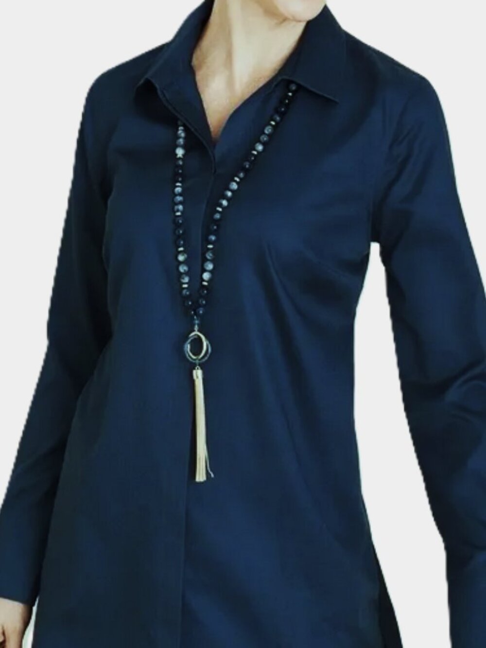 Chico's Navy No iron Hidden button Blouse size 2